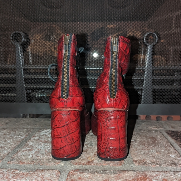 FreeBird JOYCE Red Croc Bootie Size 10 - Picture 9 of 15